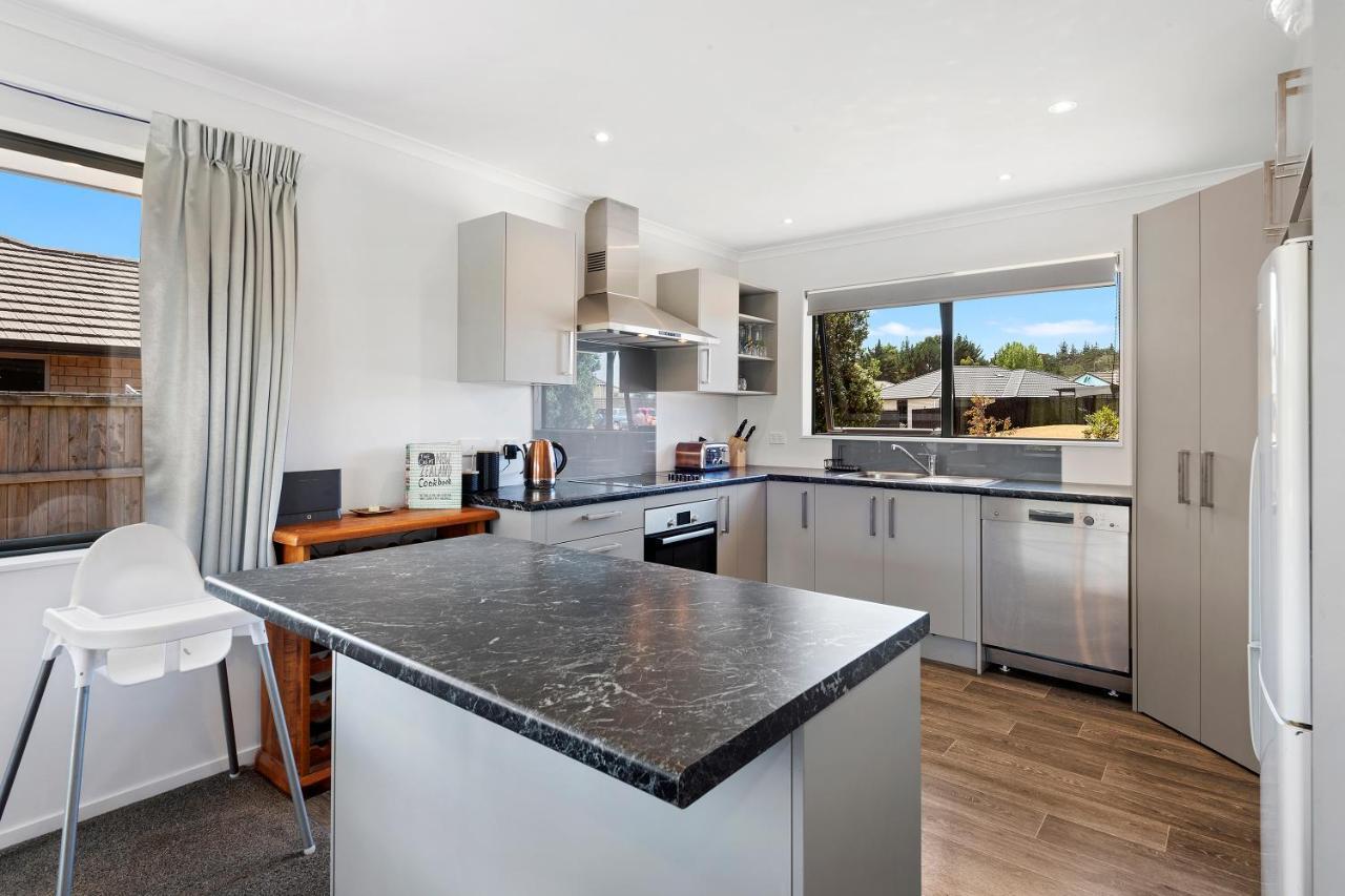 The Waterfront Ruakaka - Ruakaka Holiday Home Exterior photo